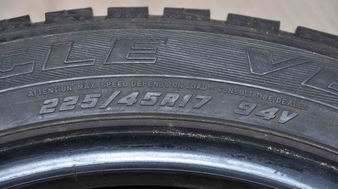 Anvelope Iarna 17 inch GoodYear 225/45 R17