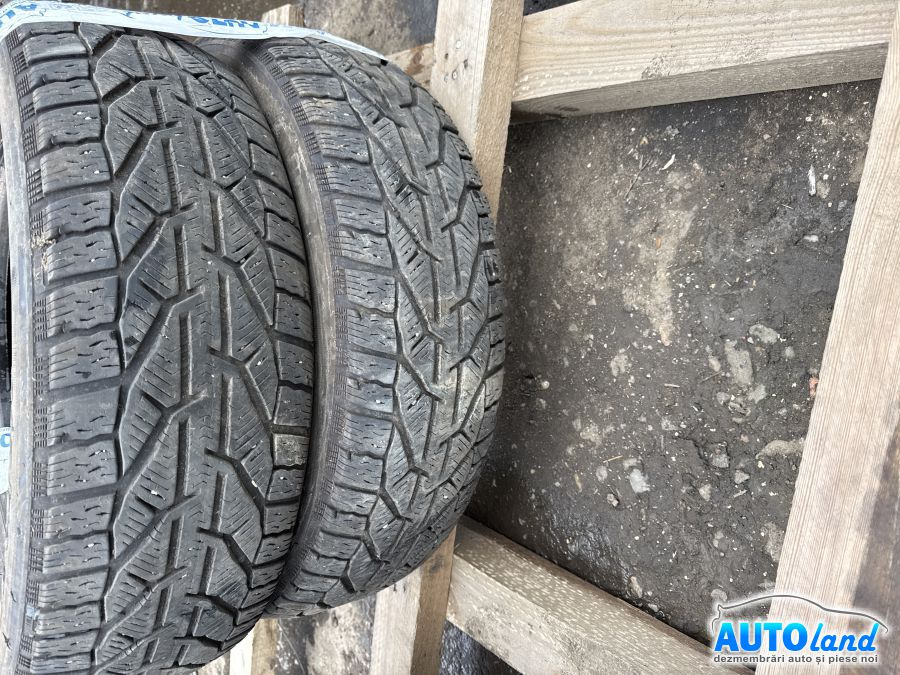 Anvelope Iarna 2 Bucati R16 215/70/16 Suv 2000