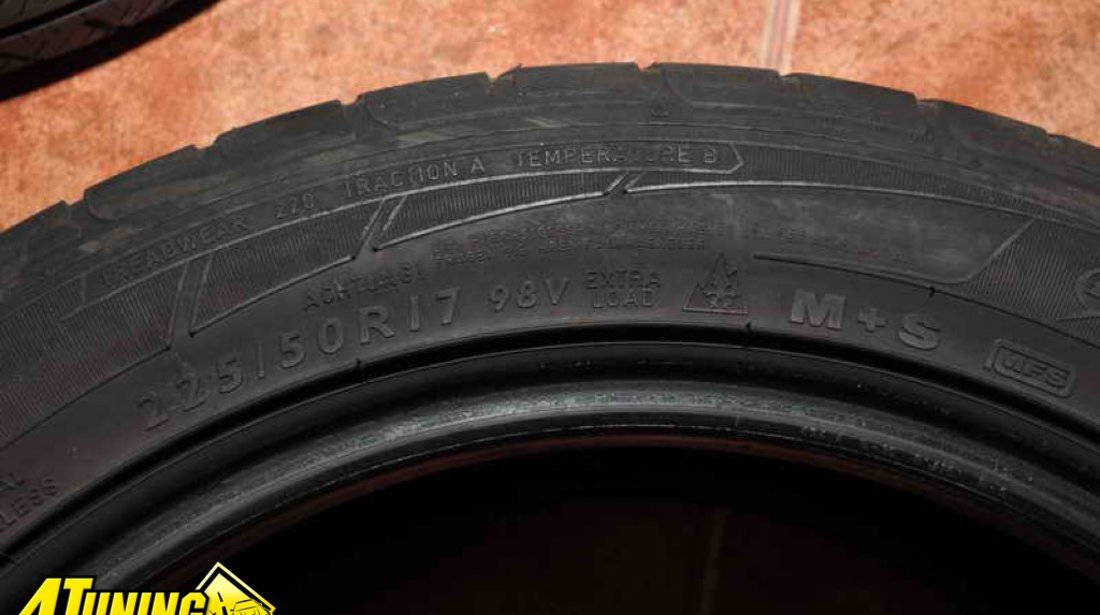 ANVELOPE IARNA Dunlop 225 50 R17 98V