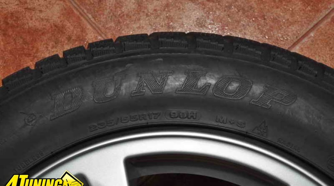 Anvelope Iarna Dunlop 235 55 R17