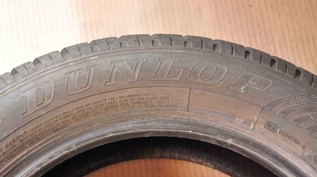 Anvelope Iarna Dunop WinterSport 4D 215/55 R16