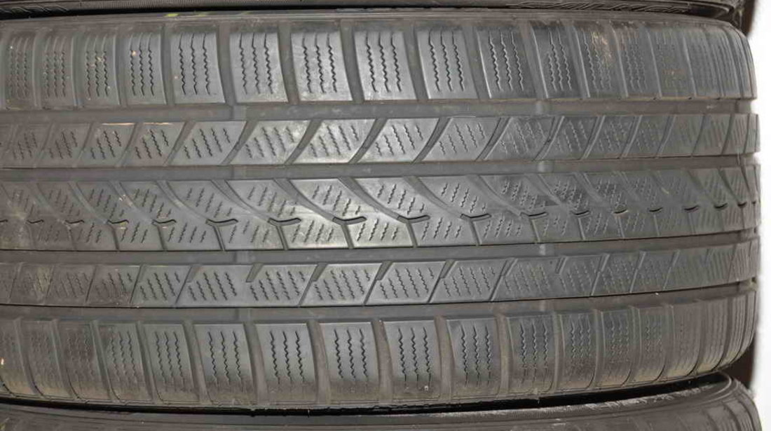 Anvelope Iarna Falken 225/45/R17 255/40/R17 BMW Seria 3 E90 E91 E92 E93 Z4 E85 E89