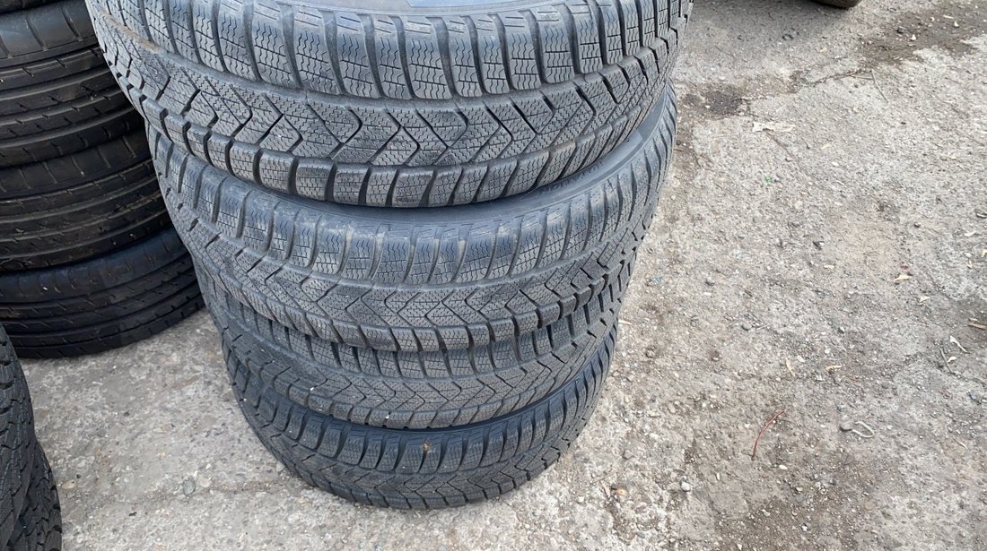 Anvelope iarna M+S 215/50 R18 Pirelli Winter sottozero 3 215 50 18 dot 2019 Rulate foarte putin