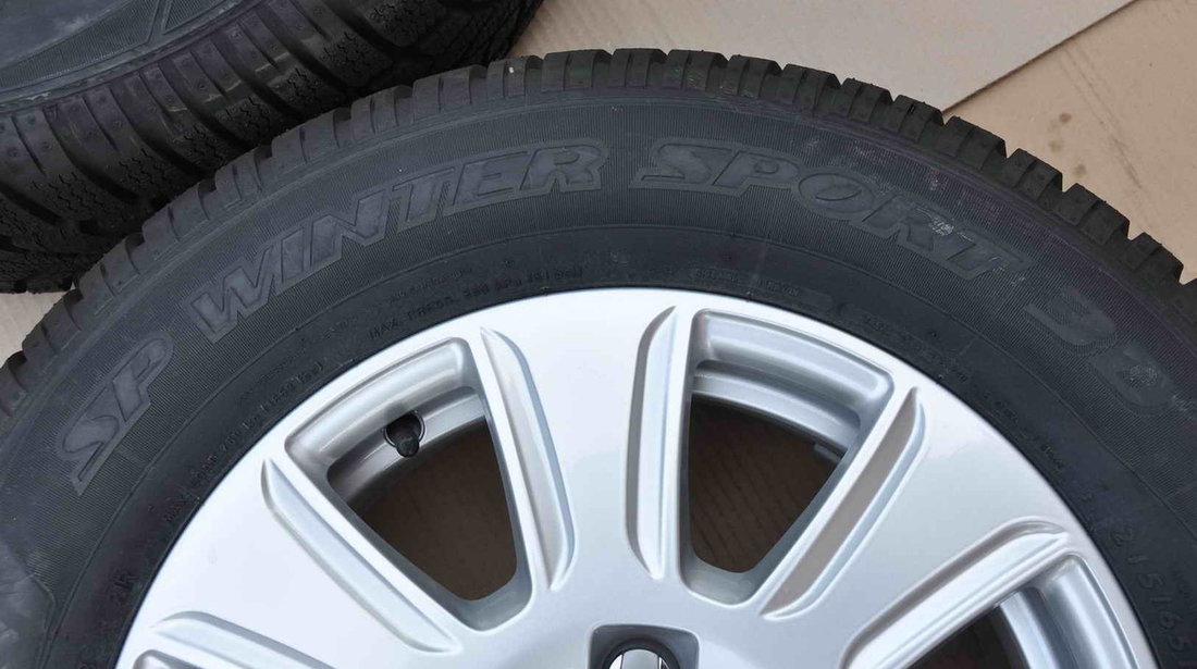 Anvelope Iarna Noi 16 inch Dunlop 215/65 R16 Dacia Duster Vw Tiguan Audi Q3 Renault Scenic