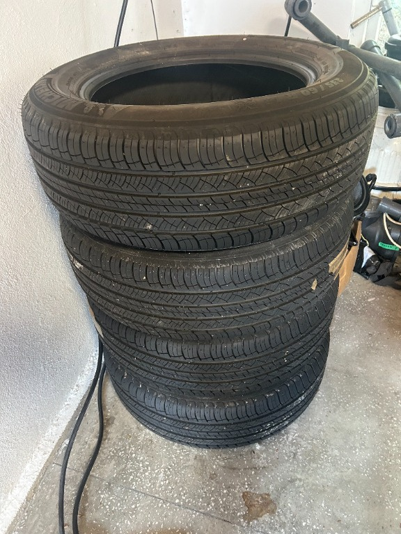 Anvelope Michelin 235/60 R18