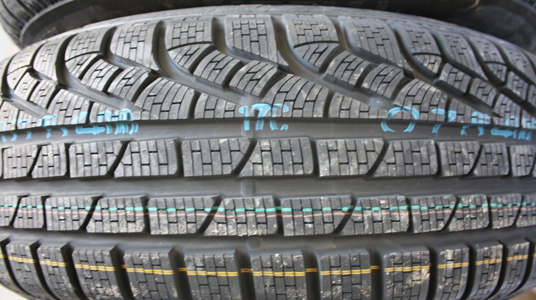 Anvelope noi de iarna PIRELLI Sottozero 225/50/17 91Y RUNFLAT