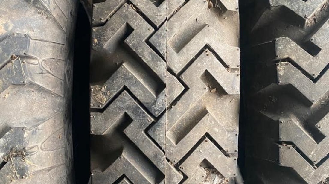 Anvelope noi tractor DEESTONE / GOODYEAR 7.50-16C 8PLYURI made in Thailand.