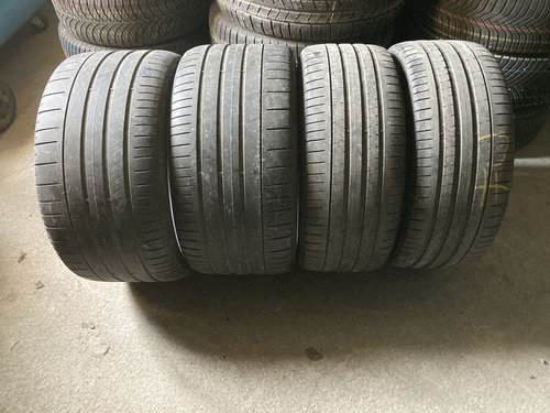 Anvelope Pirelli set 305/30 R21 , 255/35 R21 Dot 2022