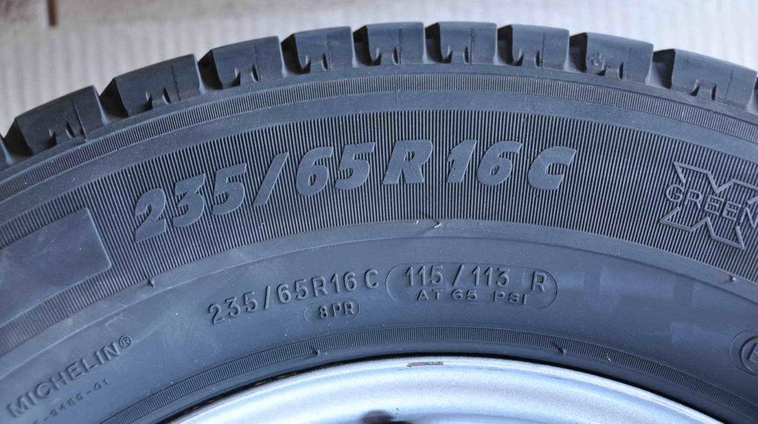 Anvelope Vara 16 inch Mercedes Sprinter VW Crafter Michelin Agilis 235/65 R16C