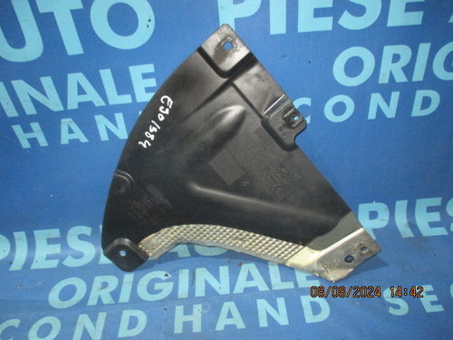 Aparatoare noroi BMW E90 2009; 7185218 (centru spate)