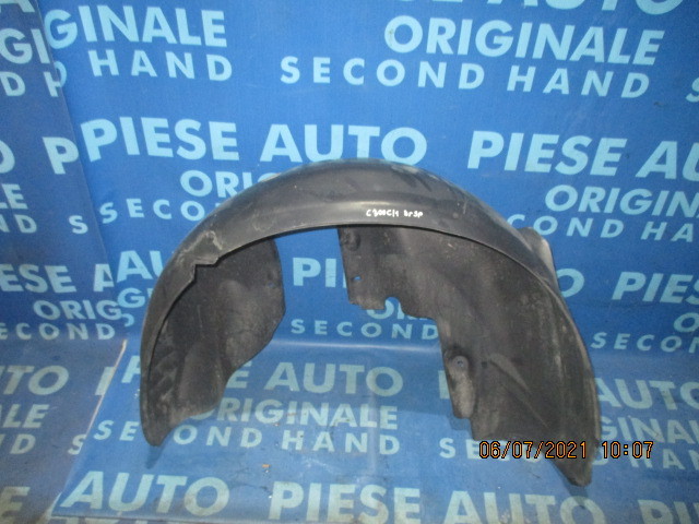 Aparatoare noroi Chrysler 300C; 05065221 // 05065220