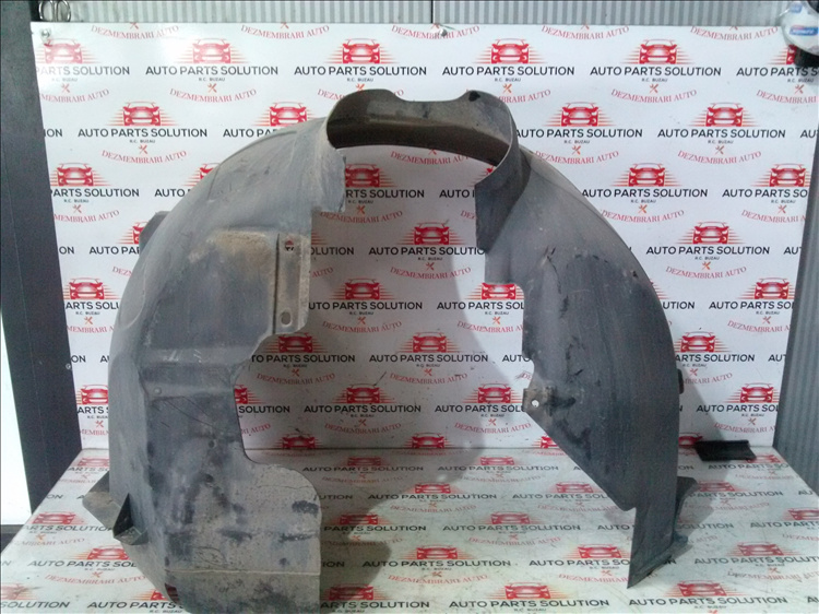 Aparatoare noroi dreapta fata FORD FOCUS 3 an fabr. 2012