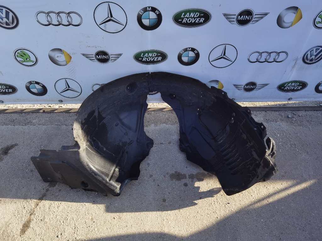 Aparatoare noroi dreapta fata Mercedes C220 cdi w205 Amg