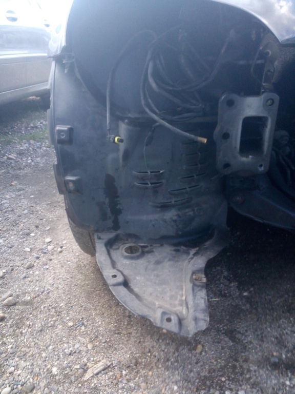 Aparatoare noroi dreapta fata Mercedes CLS W219