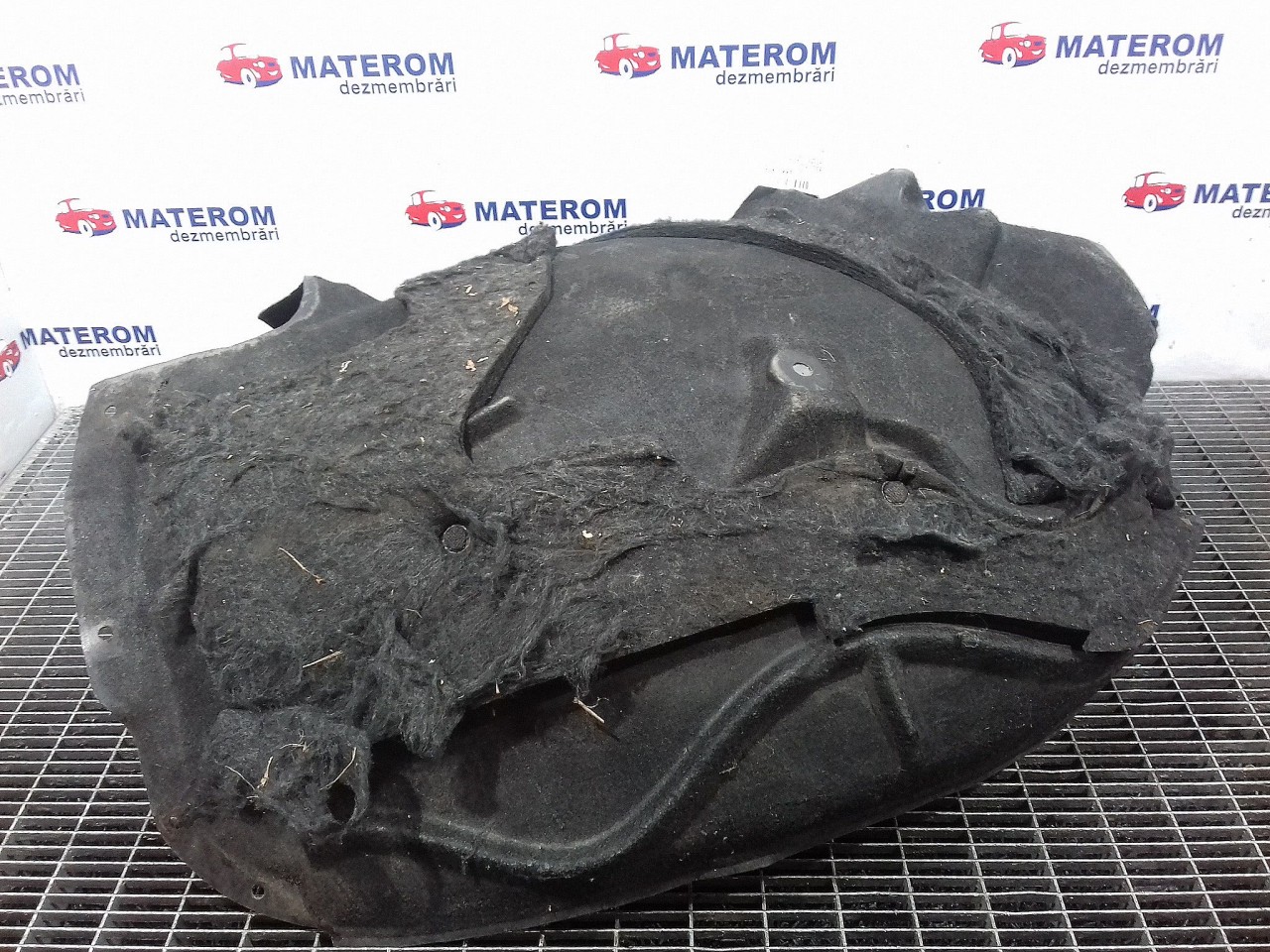 APARATOARE NOROI FATA DREAPTA AUDI A8 A8 - - (2010 2013)