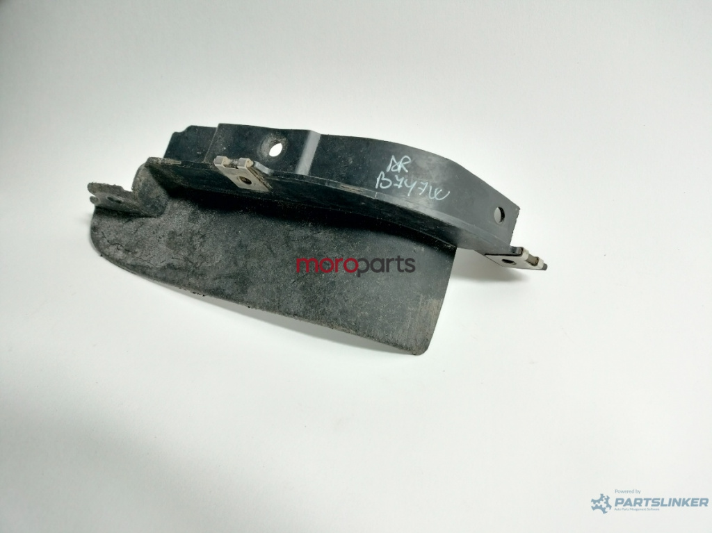Aparatoare noroi inferioara 8E0853833A Audi A4 B6 Sedan 2003 1.8T AVJ OEM 8E0853884A