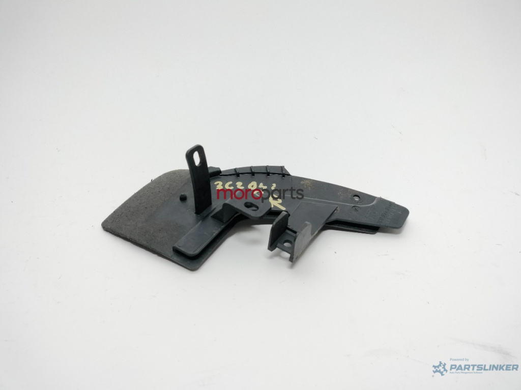 Aparatoare noroi inferioara dreapta Volkswagen Passat B6 (3C2) Berlina 2008 2.0 TDI OEM 3C0854856A