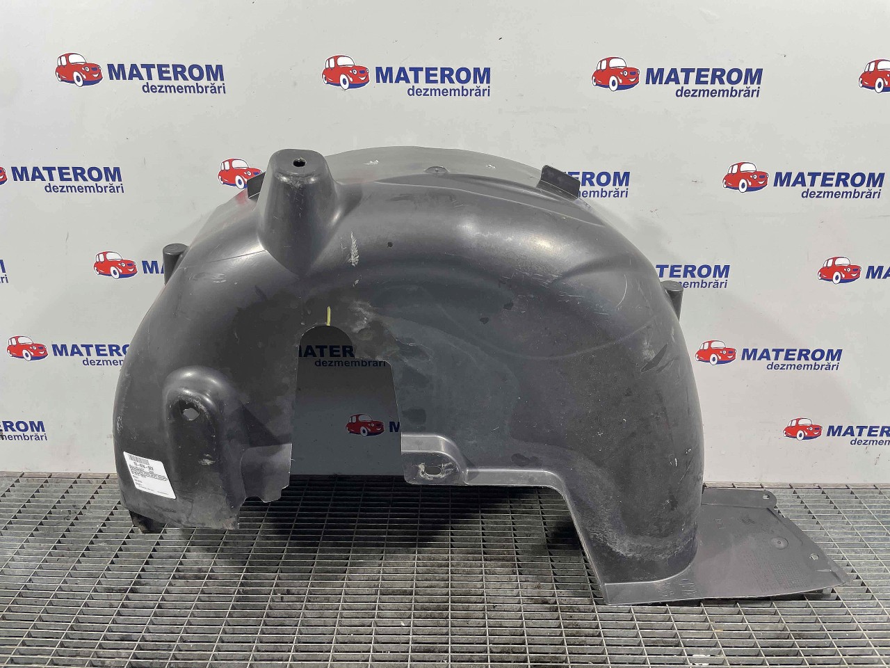 APARATOARE NOROI SPATE DREAPTA PEUGEOT 2008 - - (2013 2018)