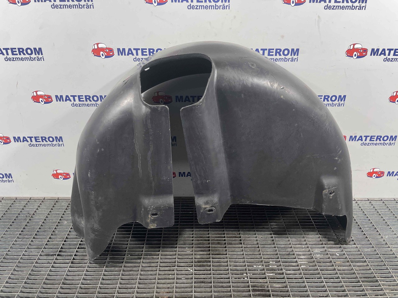 APARATOARE NOROI SPATE STANGA VW POLO - - (2002 2005)