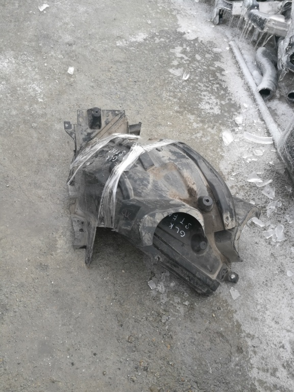 Aparatoare noroi stanga fata Mercedes GLK X204