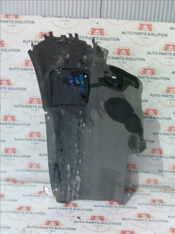 Aparatoare noroi stanga fata OPEL ASTRA H an fabr. 2009