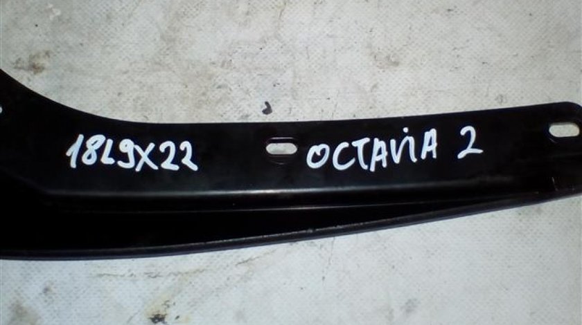 Aparatoare noroi stanga fata Skoda Octavia2 An 2005-2011