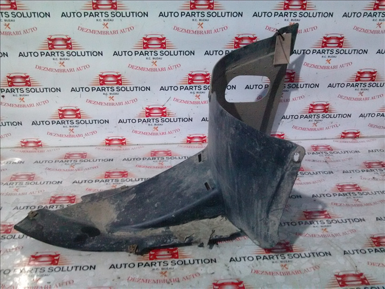 Aparatoare noroi stanga fata VOLKSWAGEN PASSAT B6