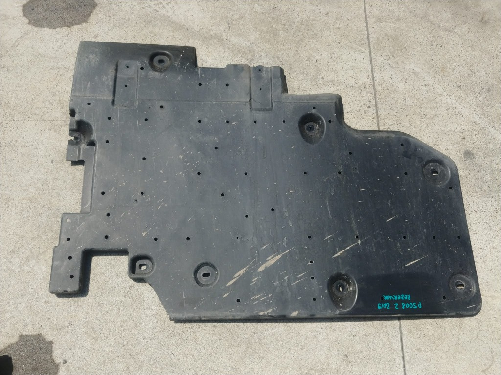Aparatoare plastic rezervor peugeot 5008 2 9809531680
