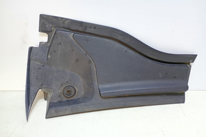Aparator grila stergator A2468300700 Mercedes-Benz A-Class W176 [2012 - 2015]