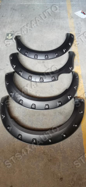 APARATORI ARIPA OVERFENDERE NISSAN NAVARA D40 2005-2010 MB [V2] [4X4 LOOK]
