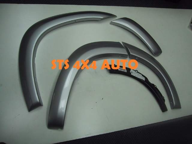 APARATORI ARIPA TOYOTA RAV4 2000-2005 [5-USI]