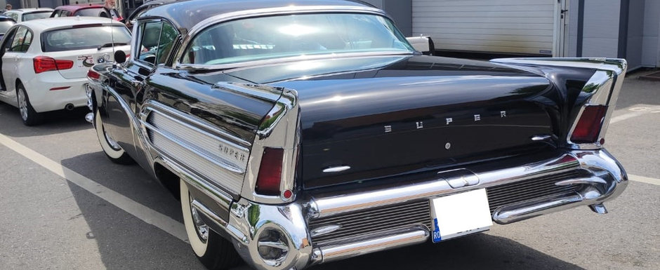 Aparitie spectaculoasa la RAR Grivita: un Buick cu motor de 6.0 litri a facut furori, zilele trecute, la reprezentanta Registrului Auto Roman din nordul Capitalei Aparitie spectaculoasa la RAR Grivita: un Buick cu motor de 6.0 litri a facut furori, zilele trecute, la reprezentanta Registrului Auto Roman din nordul Capitalei