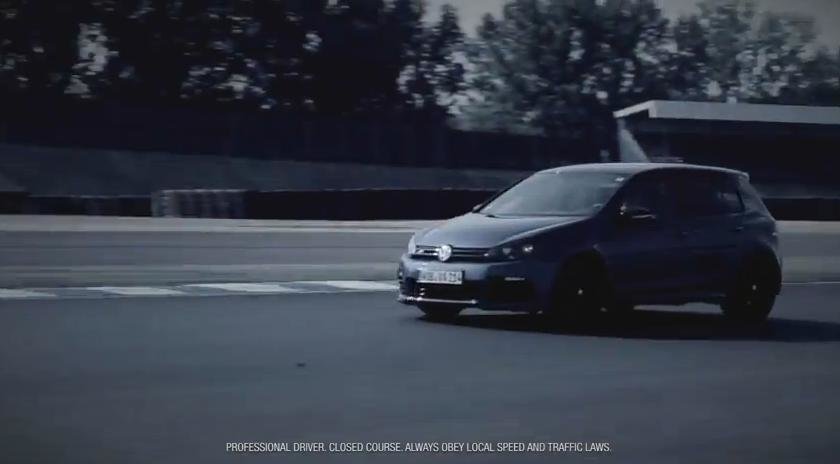 Aplicatie pentru iPad de la Volkswagen, pentru Golf R - promo Aplicatie pentru iPad de la Volkswagen, pentru Golf R - promo