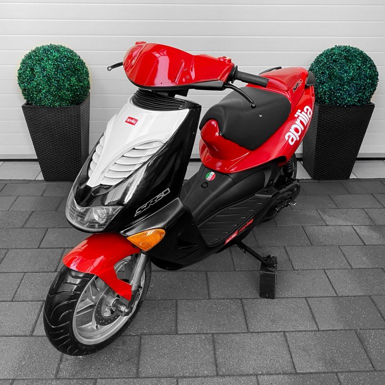 Aprilia SR 50 Racing 2T Top Speed 110 km/h