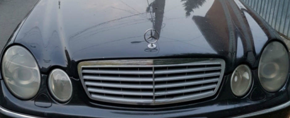 Ar putea fi cel mai rulat automobil din Romania. Cati KM are un Mercedes E220 din Bucuresti Ar putea fi cel mai rulat automobil din Romania. Cati KM are un Mercedes E220 din Bucuresti