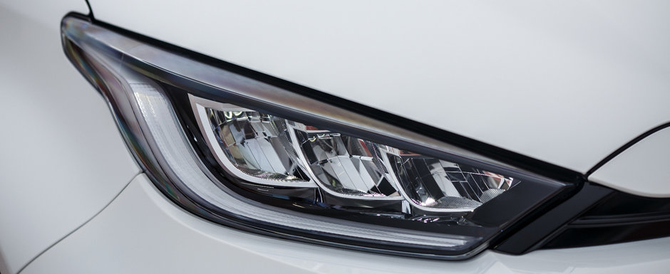 Arabii si-au facut de cap cu noua Toyota GR Yaris. Masina cu motor in doar trei cilindri ofera acum mai multa putere chiar si decat un Ferrari sau Lamborghini Arabii si-au facut de cap cu noua Toyota GR Yaris. Masina cu motor in doar trei cilindri ofera acum mai multa putere chiar si decat un Ferrari sau Lamborghini