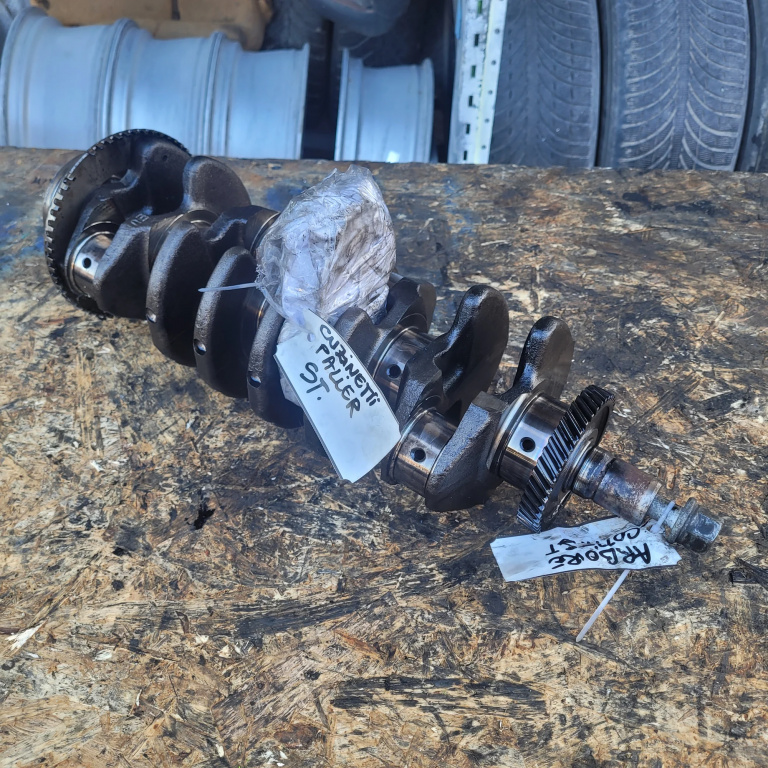 Arbore Cotit / Vibrochen Hyundai Santa Fe 2 (Cm) 2005 > 2.2 Crdi 4X4 D4Eb Motorina 6051410