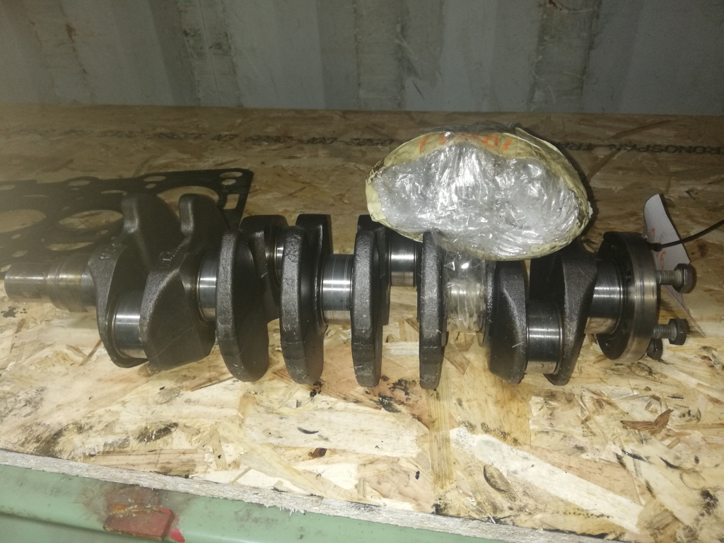 Arbore Cotit / Vibrochen Peugeot 206 1998 - 2013 Motorina