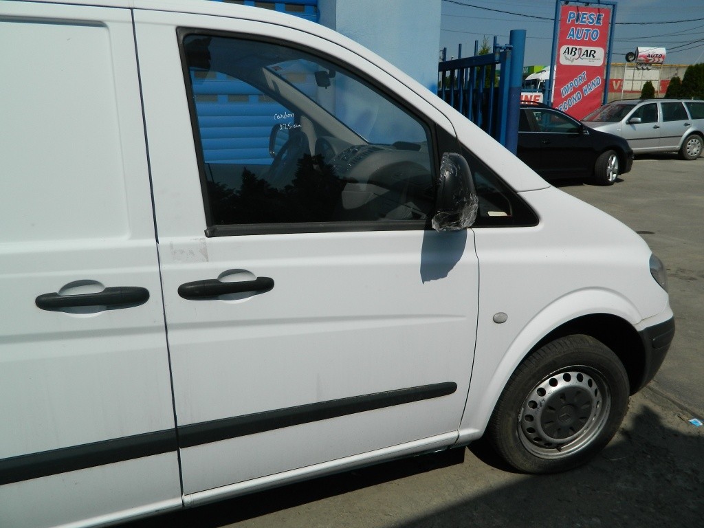 Arc dreapta fata Mercedes Vito W639 model 2008