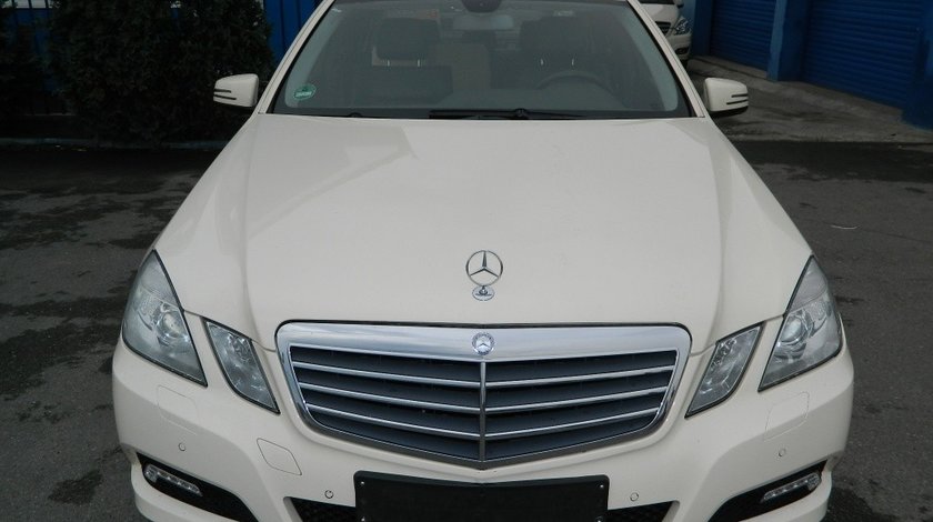 Arc dreapta spate Mercedes E-CLASS W212 2.2 CDI model 2012