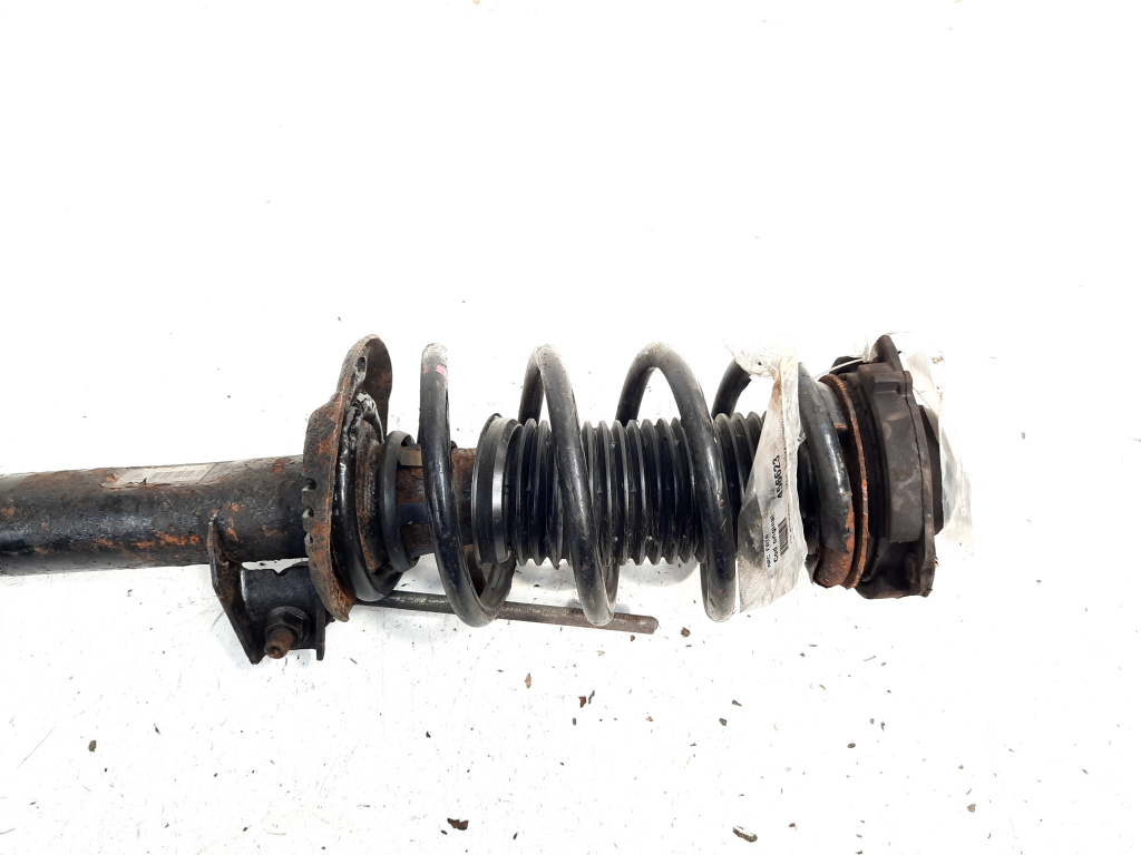 Arc fata, Vw Golf 5 (1K1) 2.0 TDI, BMN (id:456623)