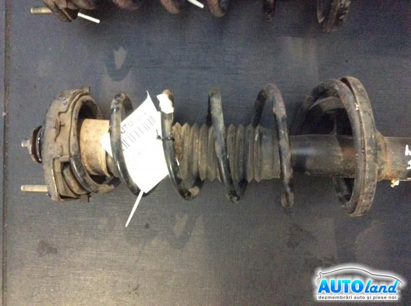 Arc Spate Mazda 323 S VI BJ 1998-2004