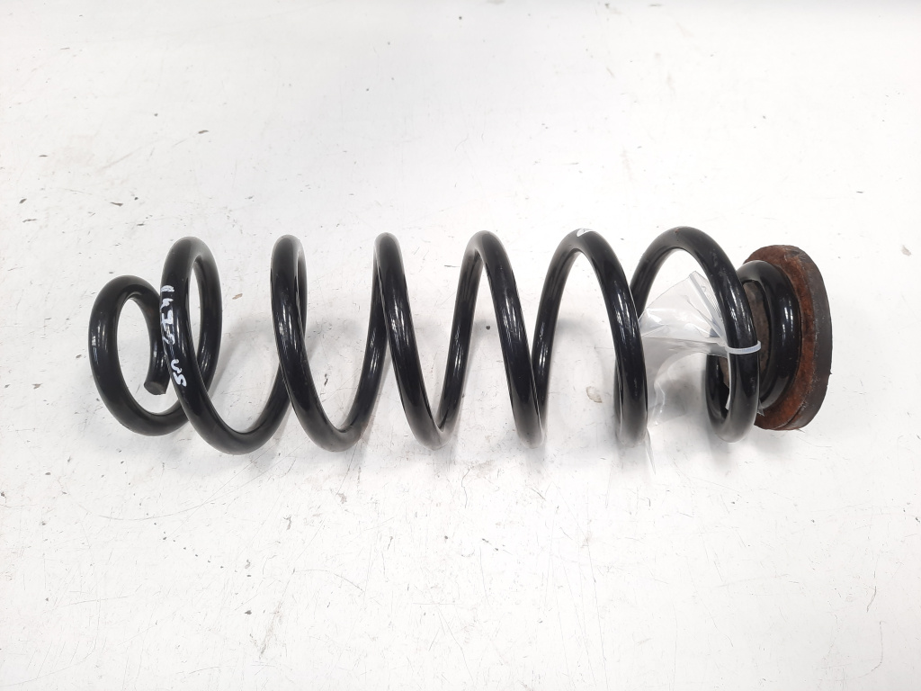 Arc spate, VW Passat Variant (3C5), 2.0 TSI, BWA (id:547841)
