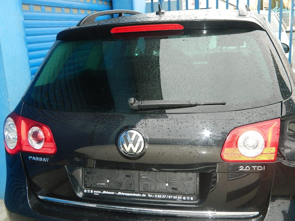 Arc stanga - dreapta spate Vw Passat B6 2.0 TDI combi model 2008