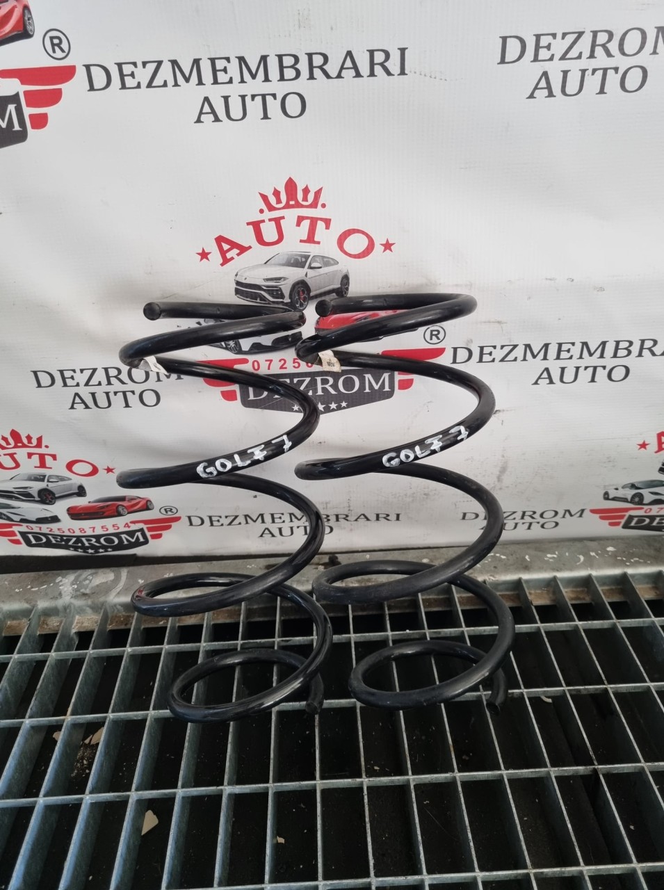 Arcuri fata Audi A3 8V 1.8 TFSI 180cp cod culoare : verde / albastru