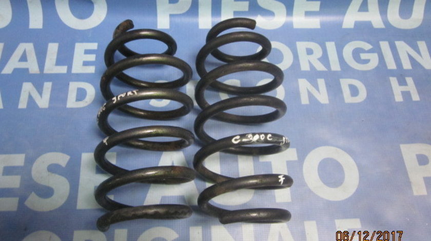 Arcuri fata Chrysler 300 C (sport)