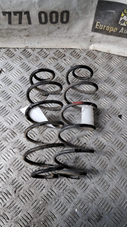 Arcuri spate Citroen C3 1.6 1.6V an fabricatie 2004