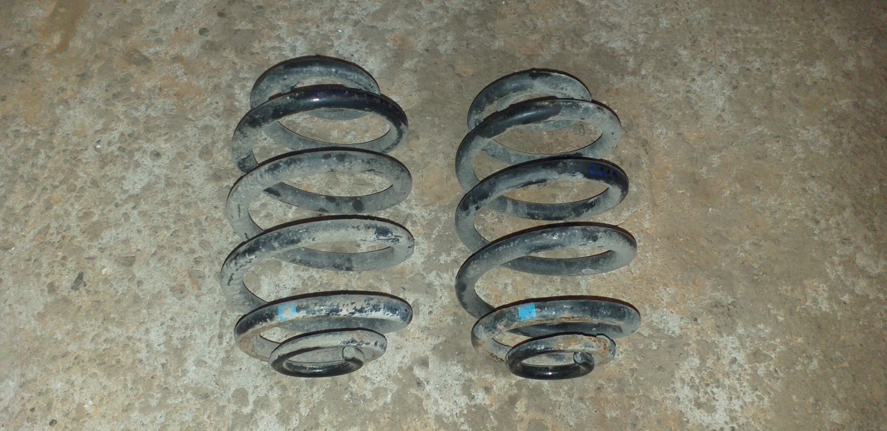 Arcuri Spate Renault Clio 2 Symbol Thalia din ani 1998 2008