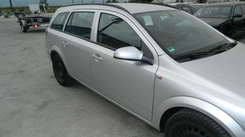 Arcuri stanga - dreapta spate Opel Astra H model 2008