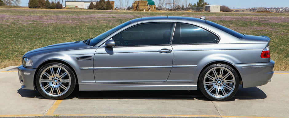 Are tot ce ti-ai putea dori, inclusiv o cutie manuala cu sase viteze. Cat costa acest BMW M3 E46